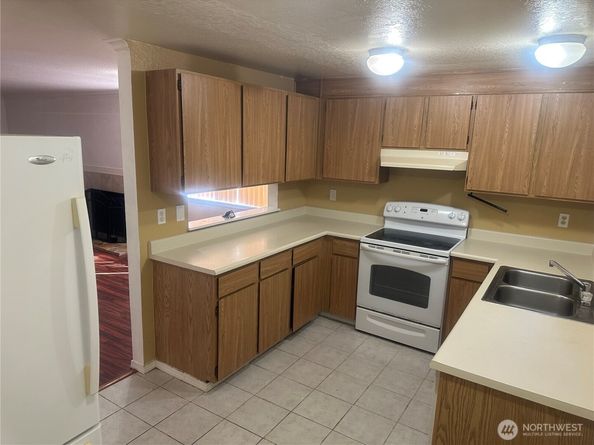 14917 32nd Place S 42, SeaTac WA 98168