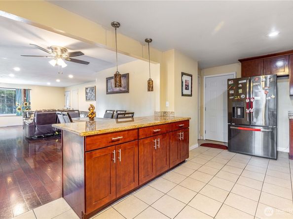 15819 42nd Avenue S, Tukwila WA 98188