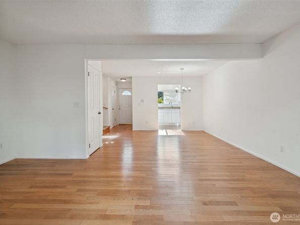 10030 NE 120th Street J2, Kirkland WA 98034