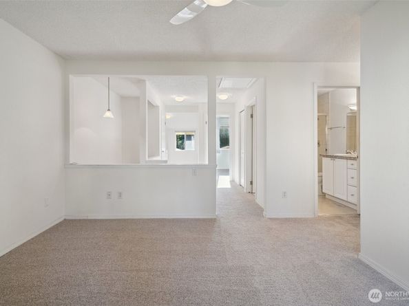 10030 NE 120th Street J2, Kirkland WA 98034