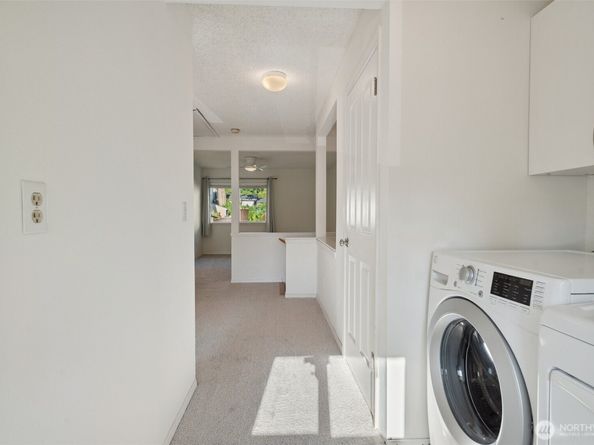 10030 NE 120th Street J2, Kirkland WA 98034