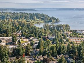10030 NE 120th Street J2, Kirkland WA 98034