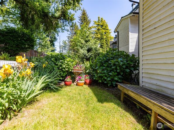 15415 35th Avenue W J101, Lynnwood WA 98087