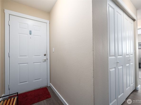 15415 35th Avenue W J101, Lynnwood WA 98087