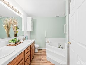 8471 E Caraway Road, Port Orchard WA 98366