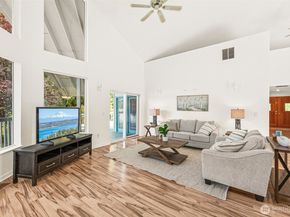 8471 E Caraway Road, Port Orchard WA 98366