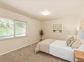 8471 E Caraway Road, Port Orchard WA 98366