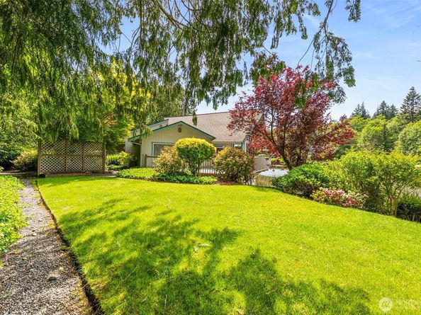 8471 E Caraway Road, Port Orchard WA 98366