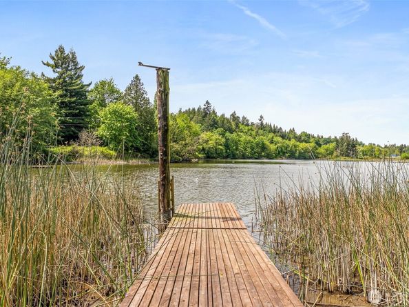8471 E Caraway Road, Port Orchard WA 98366