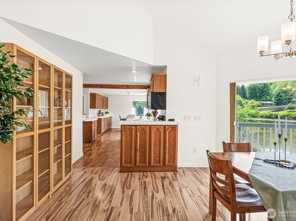 8471 E Caraway Road, Port Orchard WA 98366