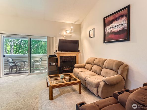 12429 NE 130 Ct NE G304, Kirkland WA 98034