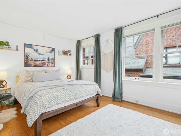 100 W Highland Drive 404, Seattle WA 98119