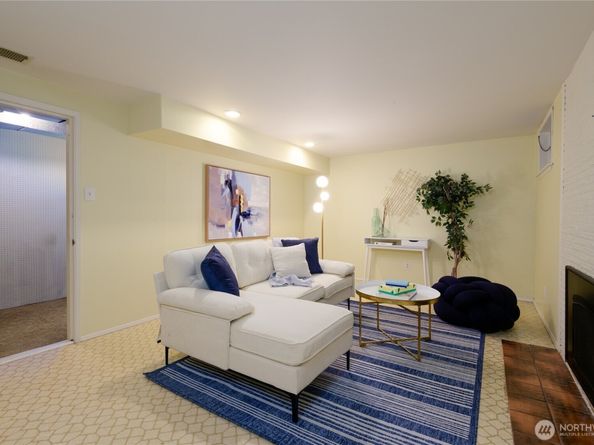 2650 W Newton Street, Seattle WA 98199