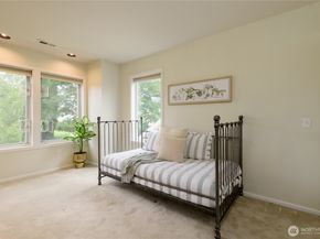 2650 W Newton Street, Seattle WA 98199