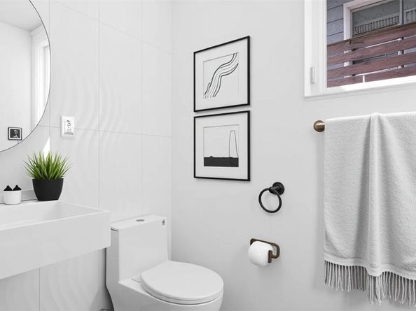 1114 26th Avenue A, Seattle WA 98122