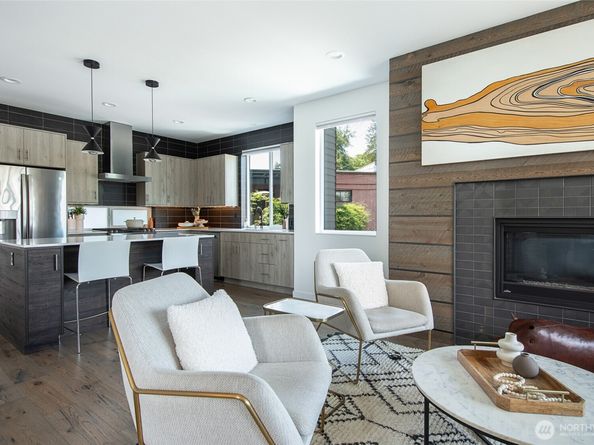 8380 Loyal Way NW, Seattle WA 98117