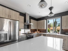 8380 Loyal Way NW, Seattle WA 98117