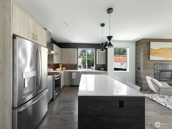 8380 Loyal Way NW, Seattle WA 98117