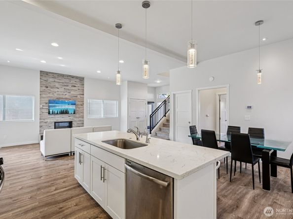 7724 16th Avenue SW, Seattle WA 98106