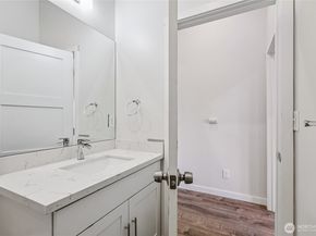 7724 16th Avenue SW, Seattle WA 98106