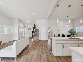 7724 16th Avenue SW, Seattle WA 98106