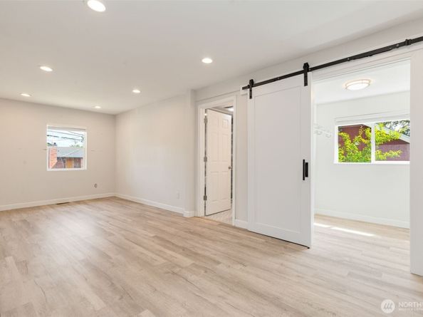5209 S Dawson Street, Seattle WA 98118