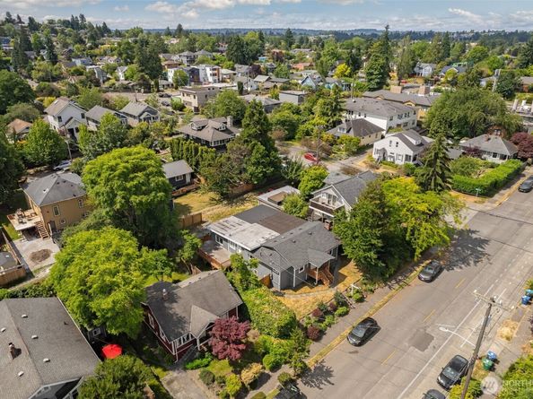 5209 S Dawson Street, Seattle WA 98118