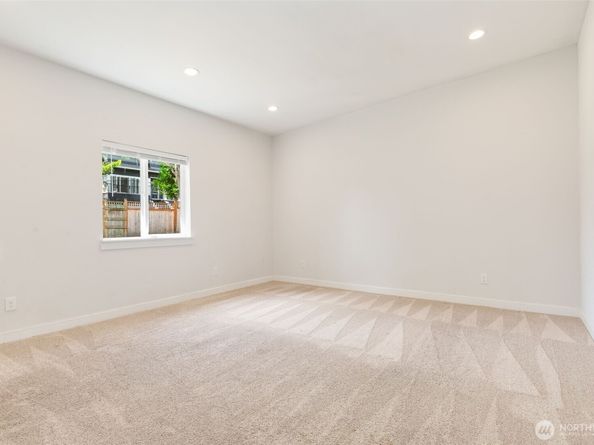 5209 S Dawson Street, Seattle WA 98118