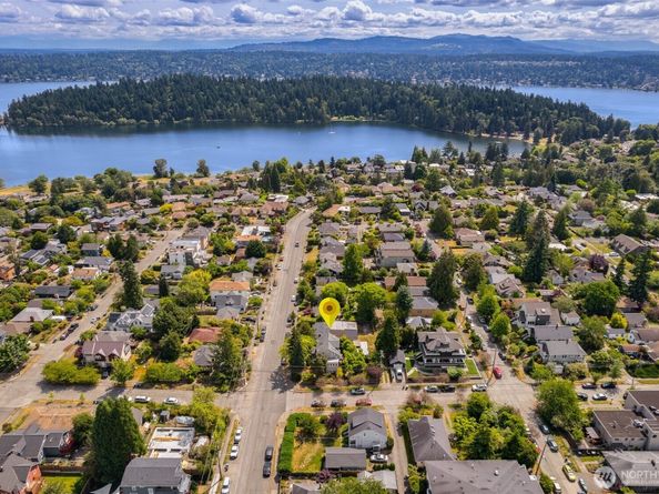 5209 S Dawson Street, Seattle WA 98118