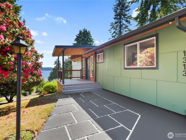 1313 Colchester Drive SE, Port Orchard WA 98366