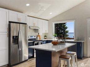 1313 Colchester Drive SE, Port Orchard WA 98366
