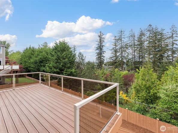 11921 157th Avenue NE, Redmond WA 98052