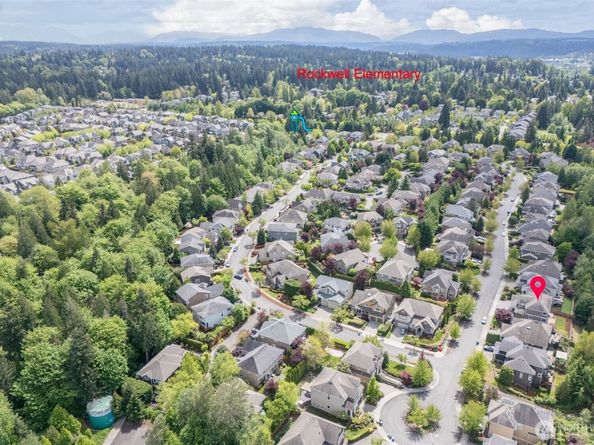 11921 157th Avenue NE, Redmond WA 98052