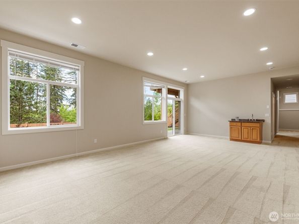 11921 157th Avenue NE, Redmond WA 98052