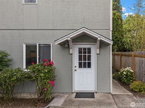 7023 16th Avenue SW, Seattle WA 98106