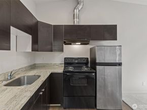 7023 16th Avenue SW, Seattle WA 98106