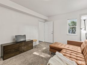 7023 16th Avenue SW, Seattle WA 98106