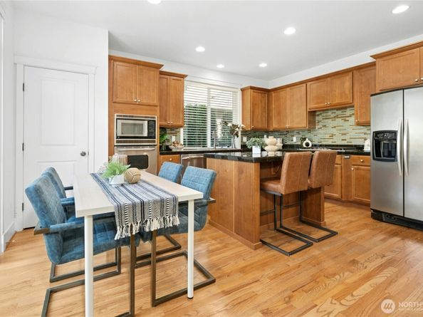 3821 164th Place SE, Bothell WA 98012