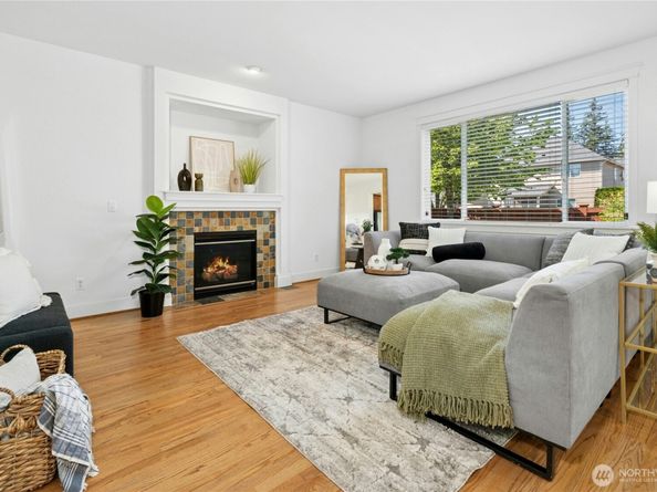 3821 164th Place SE, Bothell WA 98012