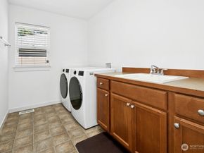 3821 164th Place SE, Bothell WA 98012