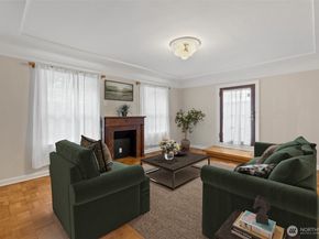 1120 17th Avenue B, Seattle WA 98122