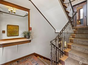 1120 17th Avenue B, Seattle WA 98122