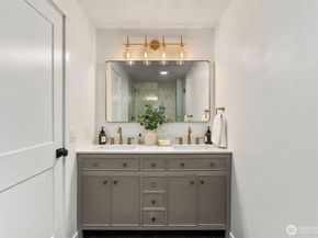 20201 45th Drive SE, Bothell WA 98012