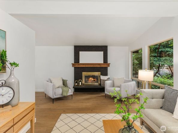 20201 45th Drive SE, Bothell WA 98012