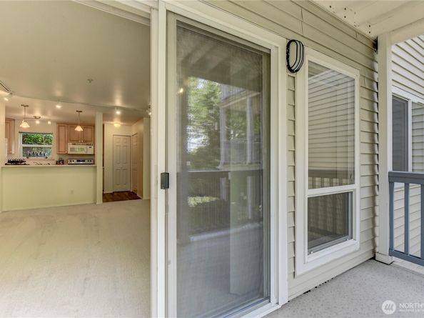 2969 142nd Place SE 7, Bellevue WA 98007