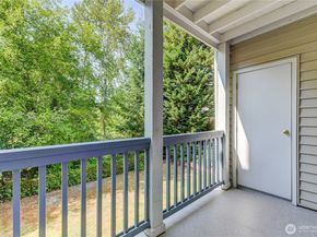 2969 142nd Place SE 7, Bellevue WA 98007