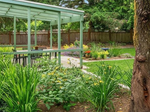 18304 McLean Road SW, Vashon WA 98070