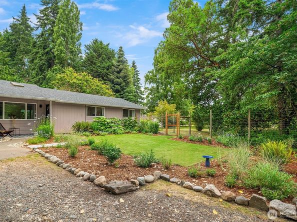 18304 McLean Road SW, Vashon WA 98070
