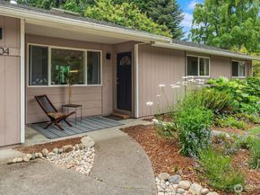 18304 McLean Road SW, Vashon WA 98070