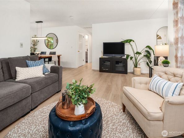 18304 McLean Road SW, Vashon WA 98070